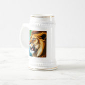 Roaring Lion Side Posed Portrait-57566 Bierglas (Vorderseite Links)