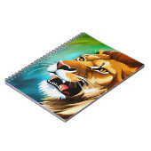 Roaring Lion Side Posed Portrait-57566 Notizblock (Linke Seite)