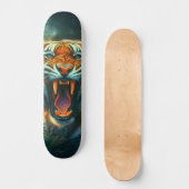 Roaring Tiger Moonlit Dschungel Skateboard (Vorderseite)