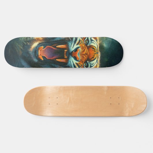 Roaring Tiger Moonlit Dschungel Skateboard (Horizontal)