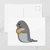 Robbe beim Essen mit Burger Postkarte (Vorne/Hinten)