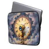 Robby der geflügelte Zeitwächter – Wings of Time S Laptopschutzhülle (Vorderseite Links)