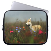 Robe in einem Wiese-Laptop-Sieb Laptopschutzhülle (Vorderseite)