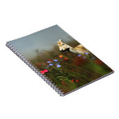 Robe in einem Wiese-Notebook Notizblock (Rechte Seite)