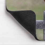 Robin auf einem Kreuz Mousepad (Ecke)