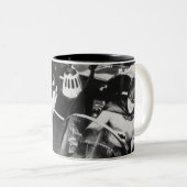 Robin und Batman in Batmobile Zweifarbige Tasse (VorderseiteRechts)