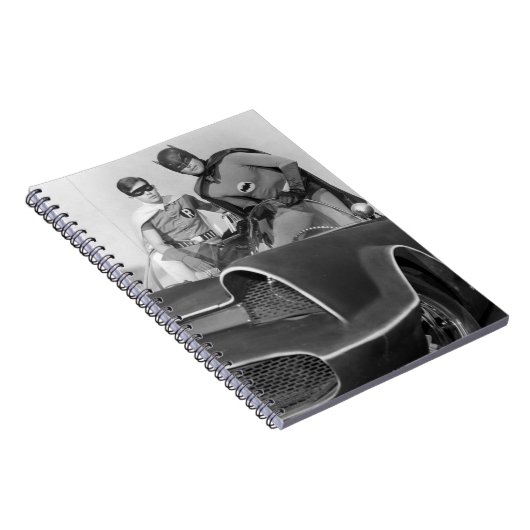 Robin und Batman Stehend in Batmobile Notizblock (Rechte Seite)