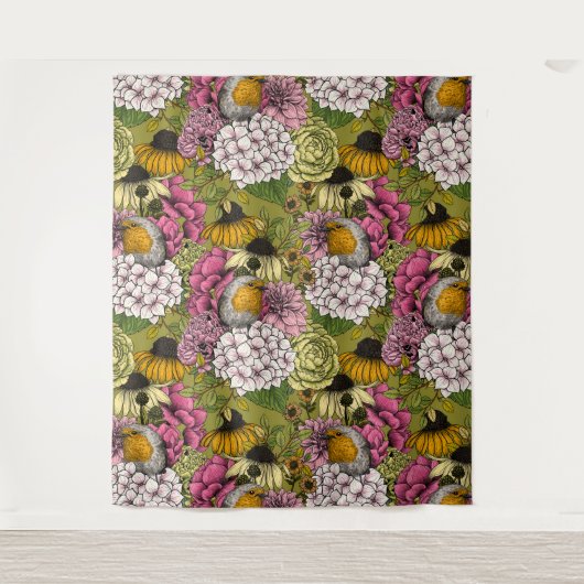 Robinen im Garten 2 Wandteppich (Vorderseite)