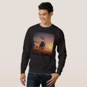 Roboter-Elefant bei Sonnenuntergang Sweatshirt (Vorne ganz)