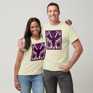 Roboter kämpfen das Monster T-Shirt