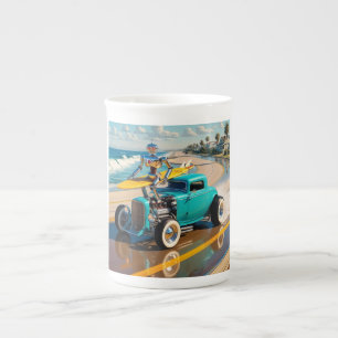 Roboter mit einem Surfbrett auf einem Oldtimer Porzellantasse