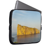 Rocher Perce (Perce Rock), Quebec, Kanada. Laptopschutzhülle (Vorne Rechts)