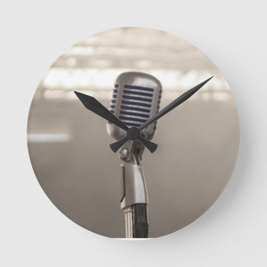 Rock And Roll Microphone Runde Wanduhr (Vorderseite)