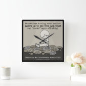 Rock Bottom Quadratische Wanduhr (Zuhause)