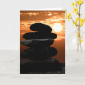 rock cairn with sunset sky karte (Gelbe Blume)