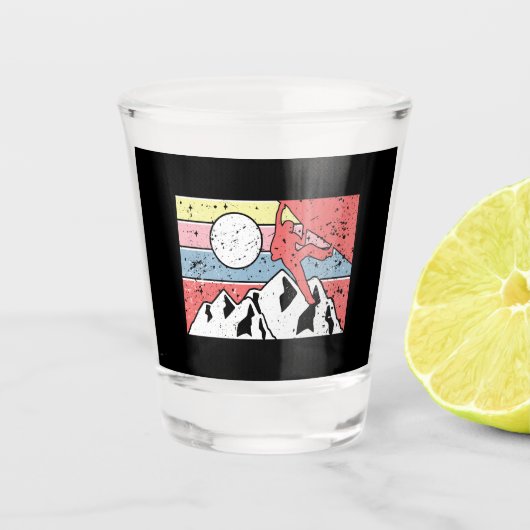 Rock Climbing Retro Vintag Schnapsglas (Vorderseite)