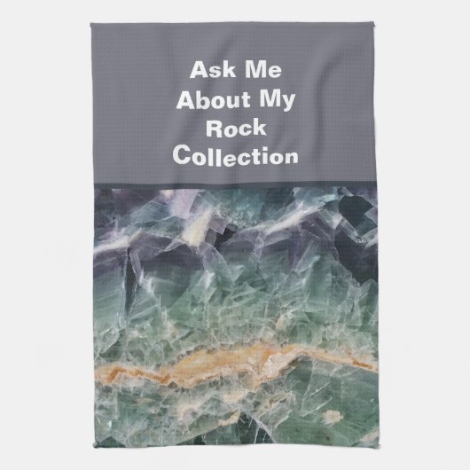Rock Collector Spaß Lila grüner polierter Stein Geschirrtuch (Vertikal)