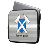 Rock-Hammer-Logo des Geologen mit schottischer Fla Laptopschutzhülle (Vorderseite Links)
