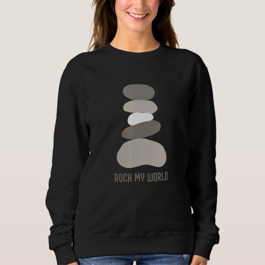 Rock My World Stone Cairn Skulptur Grafik Sweatshirt (Vorderseite)