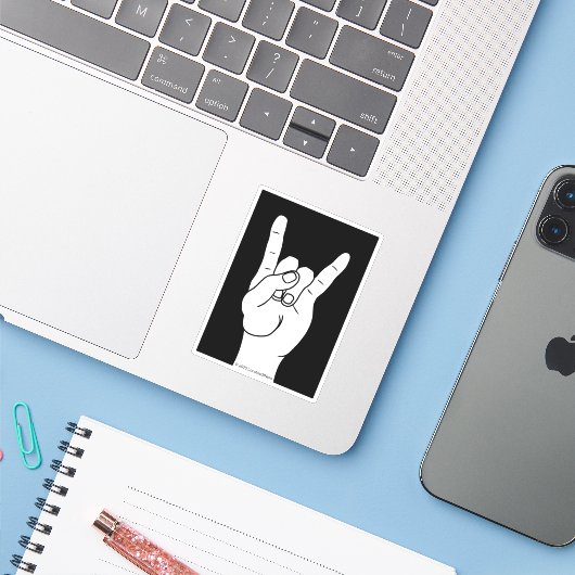 Rock On Aufkleber (Laptop mit iPhone)