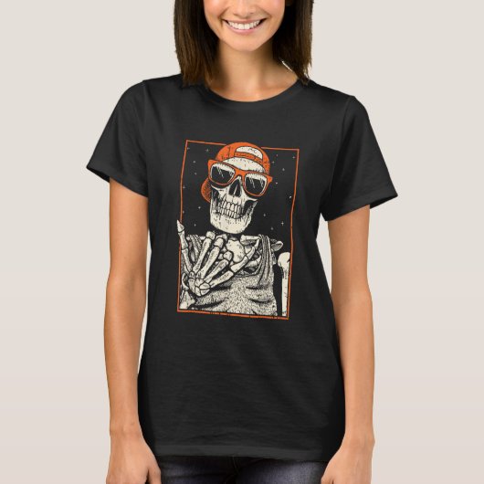 Rock & Roll Skeleton Hand Halloween Shirts Skull (Vorderseite)