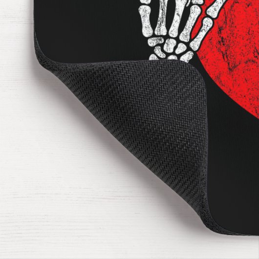 Rock Skeleton Hand Heart Rock and Roll Mousepad (Ecke)