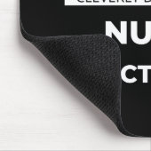 Rock Star wird clever als Krankenschwester verklei Mousepad (Ecke)