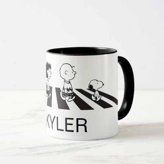 Rock-T-Shirts | Group Walk | Name hinzufügen Tasse (VorderseiteRechts)