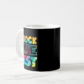 Rock The Test Testing Day Retro Motivational Teach Kaffeetasse (Vorderseite Links)
