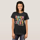 Rock The Test Testing Day Retro Motivational Teach T-Shirt (Vorne ganz)