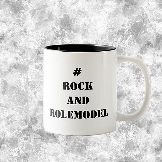 #RockandRolemodel - Schwarz editierbar. Zweifarbige Tasse