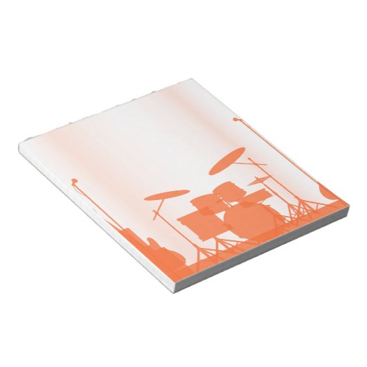 Rockbandgeräte auf Bühne Notizblock (angewinkelt)