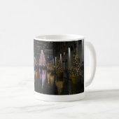 Rockefellermittelweihnachtsbaum in der Reflexion Kaffeetasse (VorderseiteRechts)