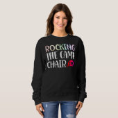Rocken des Campings für den Campingstuhl für Kinde Sweatshirt (Vorne ganz)