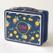 Rocket Ship in Space Navy Blue Monogrammed Boy's Metall Brotdose (Vorderseite)