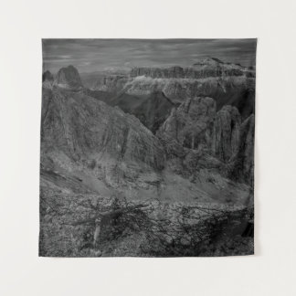 ROCKFORMATION IM GRAYSCALE-FOTO WANDTEPPICH