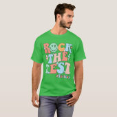 Rockheestesting Day Retro Motivational boy T-Shirt (Vorne ganz)