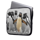 Rockhopper Penguins Laptopschutzhülle (Vorderseite Links)