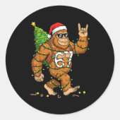 Rockin' Bigfoot Christmas Tree Xmas Lights Funny 6 Runder Aufkleber (Vorderseite)