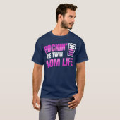 Rockin the win Mama Life Design for a Mother of Fr T-Shirt (Vorne ganz)