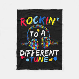 Rockin' zu einem anderen Tune Autismus Awaren Fleecedecke