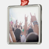 Rockkonzert-Publikum Silbernes Ornament (Links)
