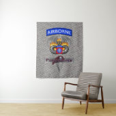 Rocky 82. Im Flugzeug Division Silver Chute Wandteppich (Beispiel)