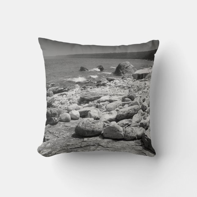 Rocky Beach Pillow Kissen (Vorderseite)