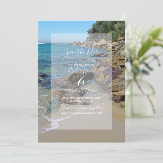 Rocky Beach Wedding Save the Date (Stehend Vorderseite)
