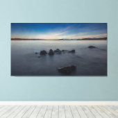 Rocky Morning Long Exposure am Taupo-See Leinwanddruck (Insitu (Holzboden))