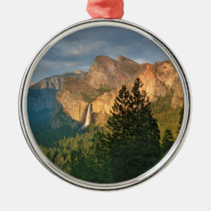 Rocky Mountains Yosemite, Kalifornien Ornament Aus Metall