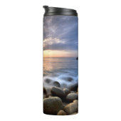 Rocky Waters Thermosbecher (Nach rechts gedreht)