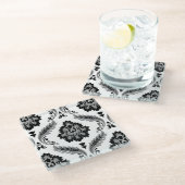 Rococo-Damask großes Muster Grau Schwarz Weiß Glasuntersetzer (Schrägansicht)