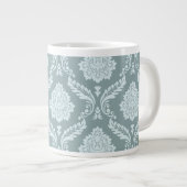 Rococo Damask Lg Pattern Duck Egg Blue+Teal Jumbo-Tasse (Vorderseite Rechts)